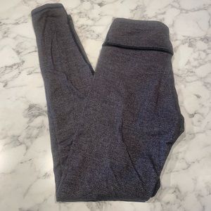 Lululemon tights sz med/6/8